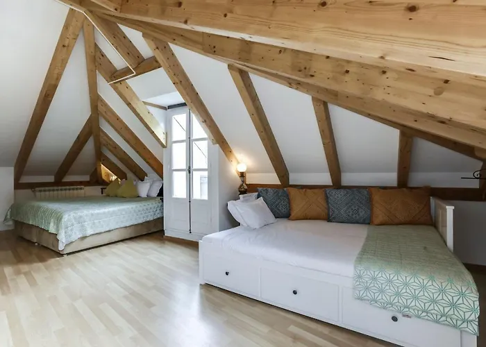 Luxa Charm House By Lovelystay